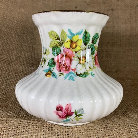 Aynsley & Co Floral Vase 4" Tall Herbert Aynsley Staffordshire - Picture 3 of 7